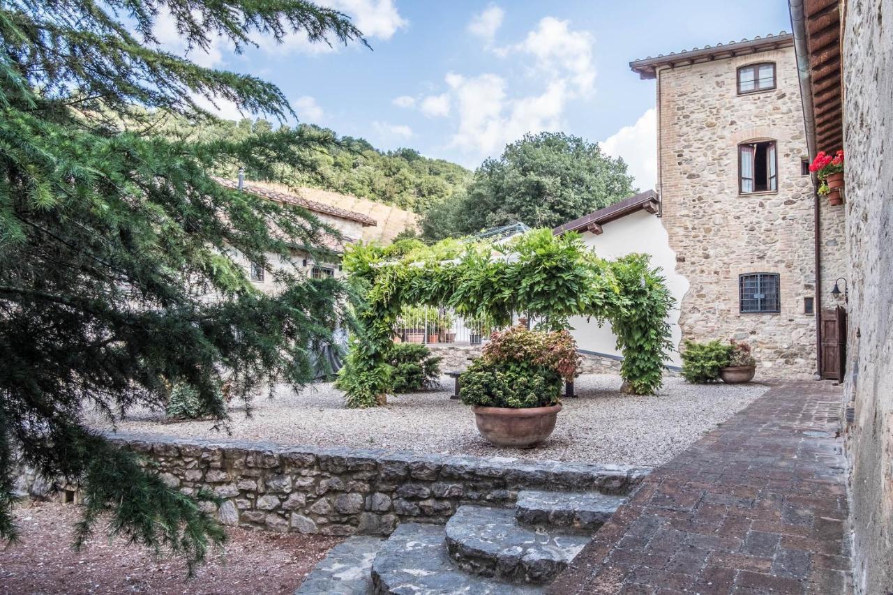 Agriturismo Goccia Di Luna 움베티드 외부 사진