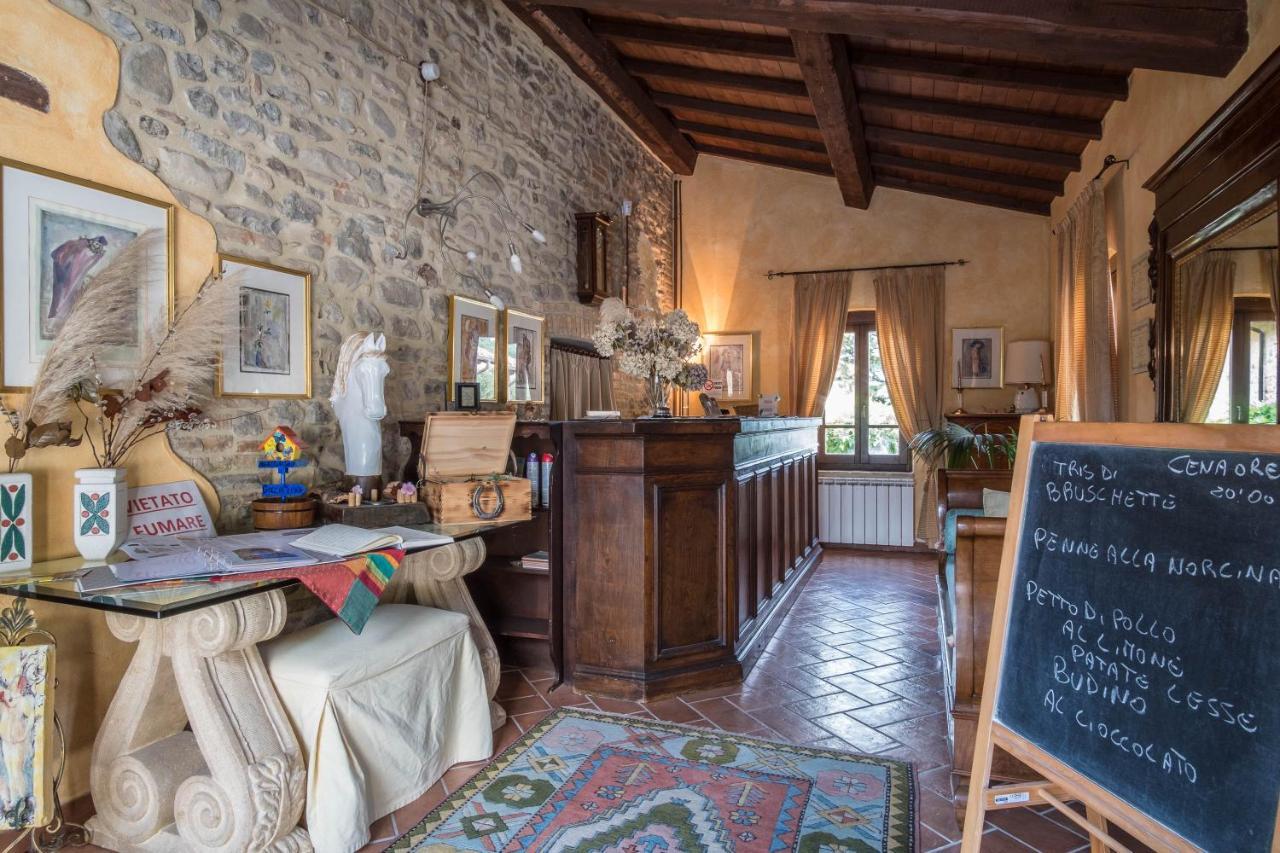 Agriturismo Goccia Di Luna 움베티드 외부 사진