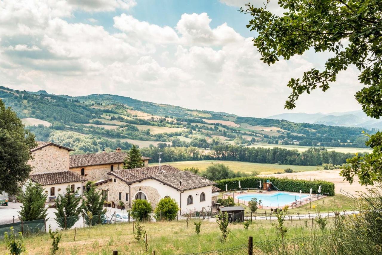 Agriturismo Goccia Di Luna 움베티드 외부 사진