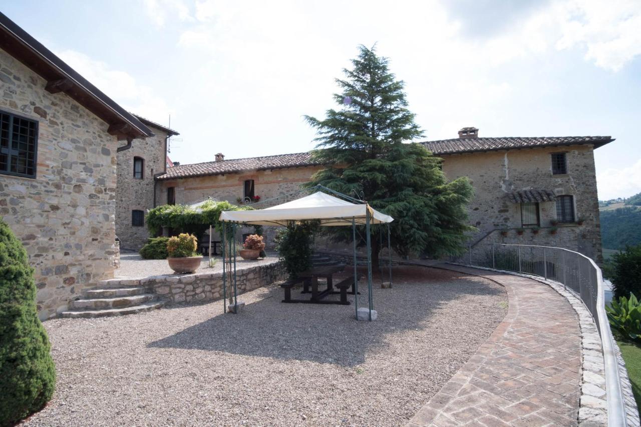 Agriturismo Goccia Di Luna 움베티드 외부 사진