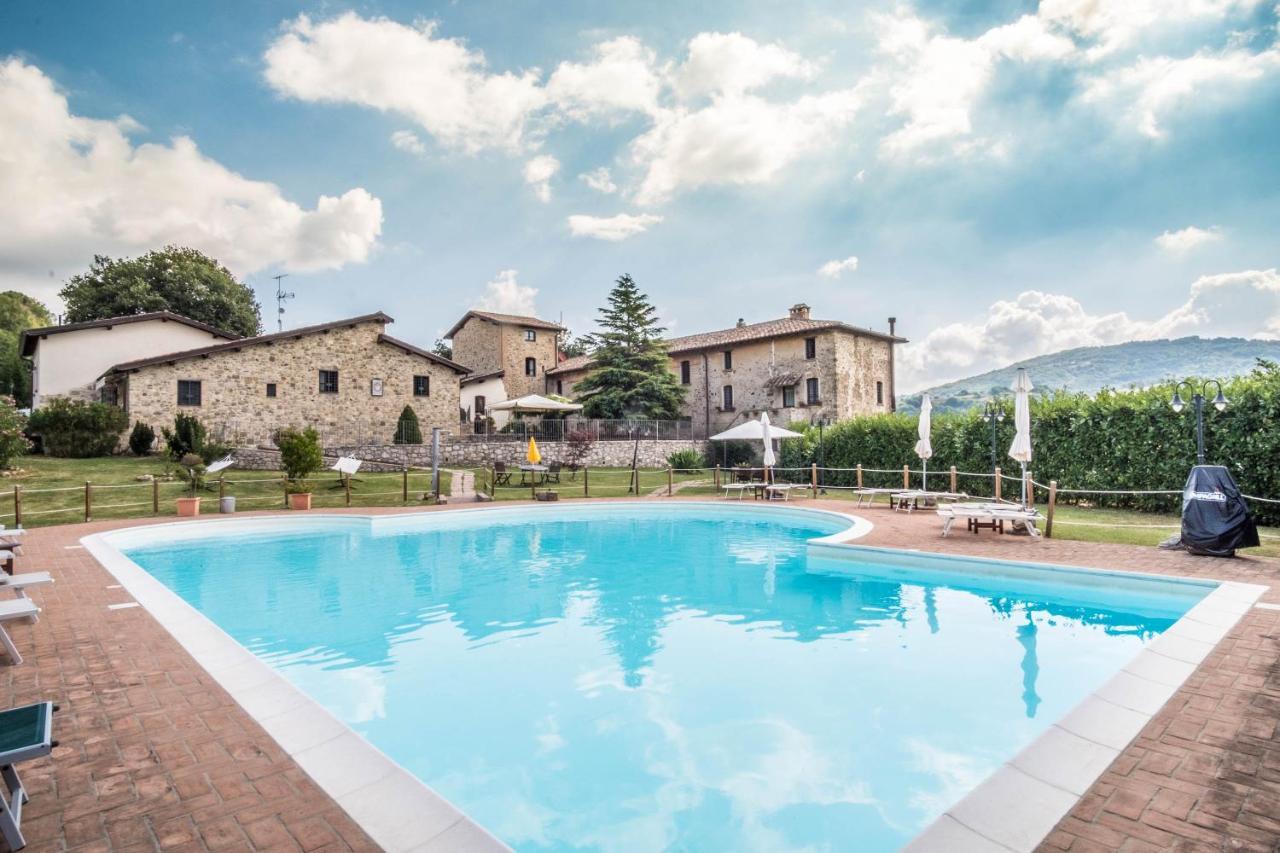 Agriturismo Goccia Di Luna 움베티드 외부 사진