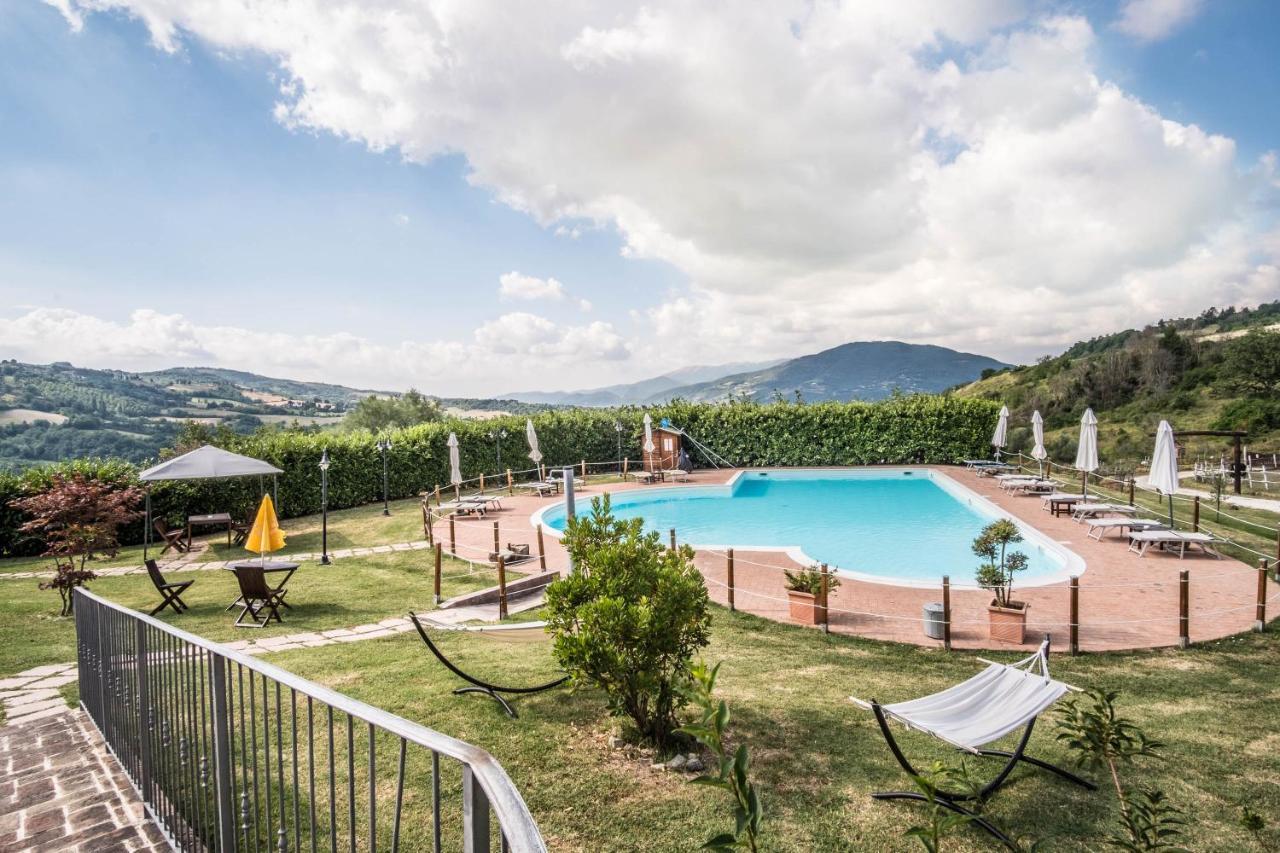 Agriturismo Goccia Di Luna 움베티드 외부 사진