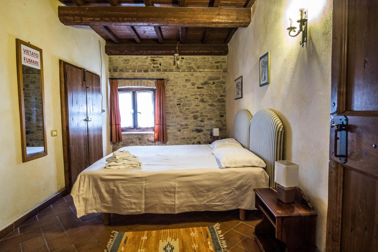 Agriturismo Goccia Di Luna 움베티드 외부 사진