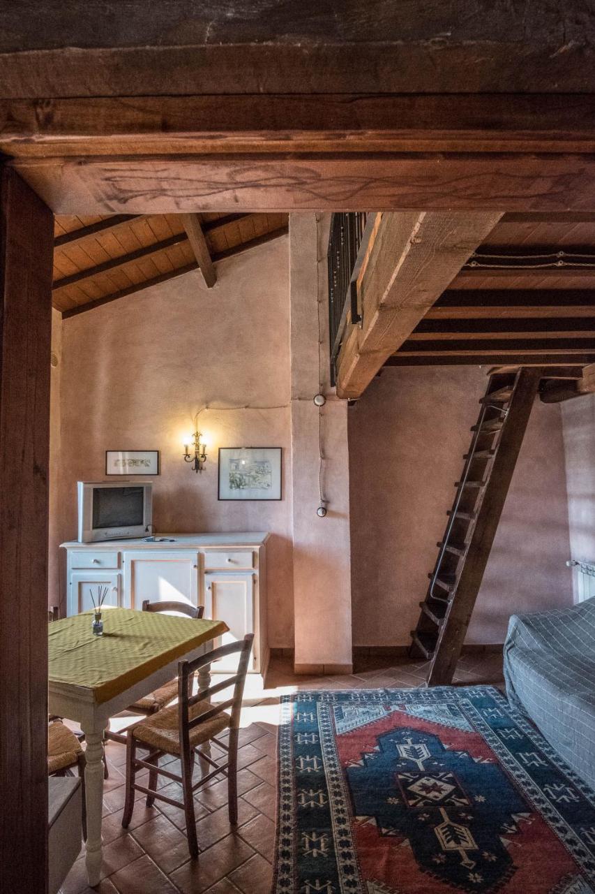 Agriturismo Goccia Di Luna 움베티드 외부 사진