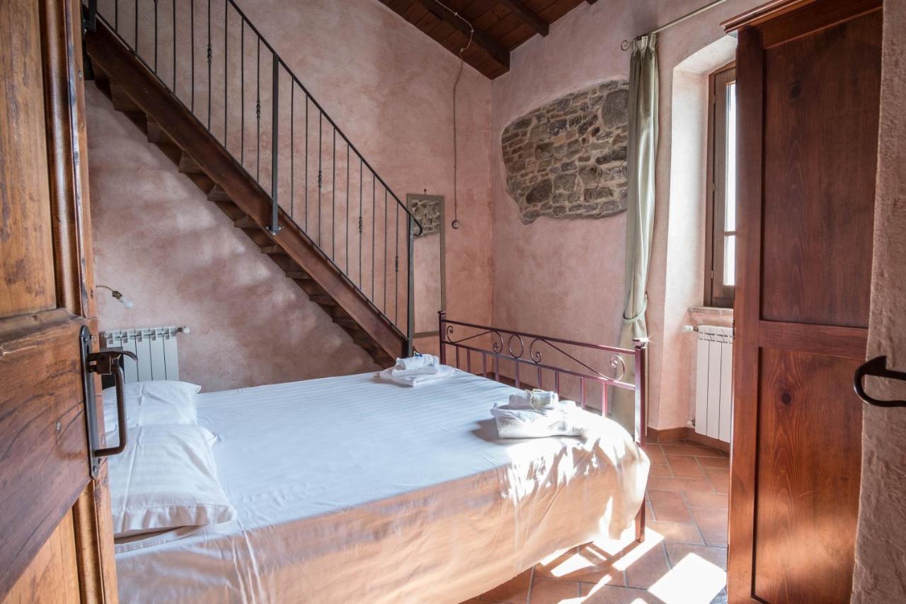 Agriturismo Goccia Di Luna 움베티드 외부 사진